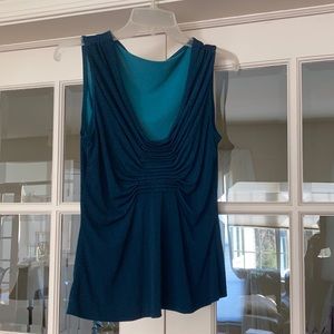 Ladies sleeveless shell